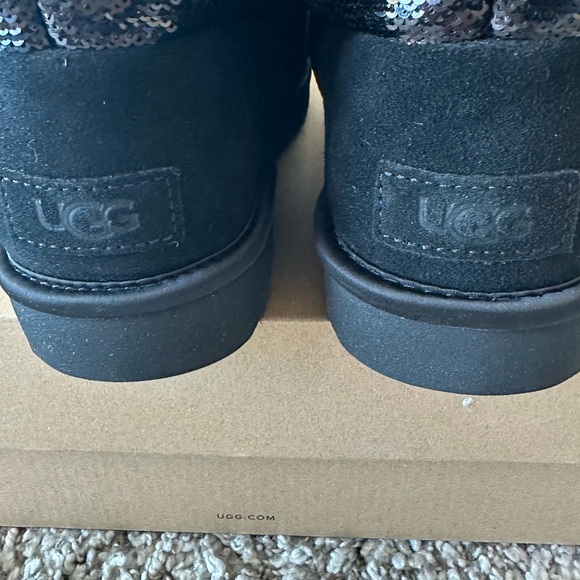 UGG Classic Mini Mirror Ball Boot - Picture 6 of 9